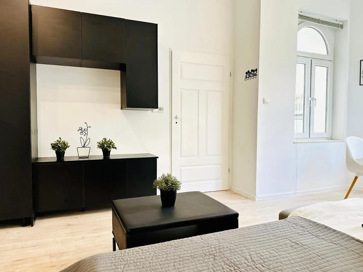 Studio Gdansk Oliwa Station Apartment 0*,